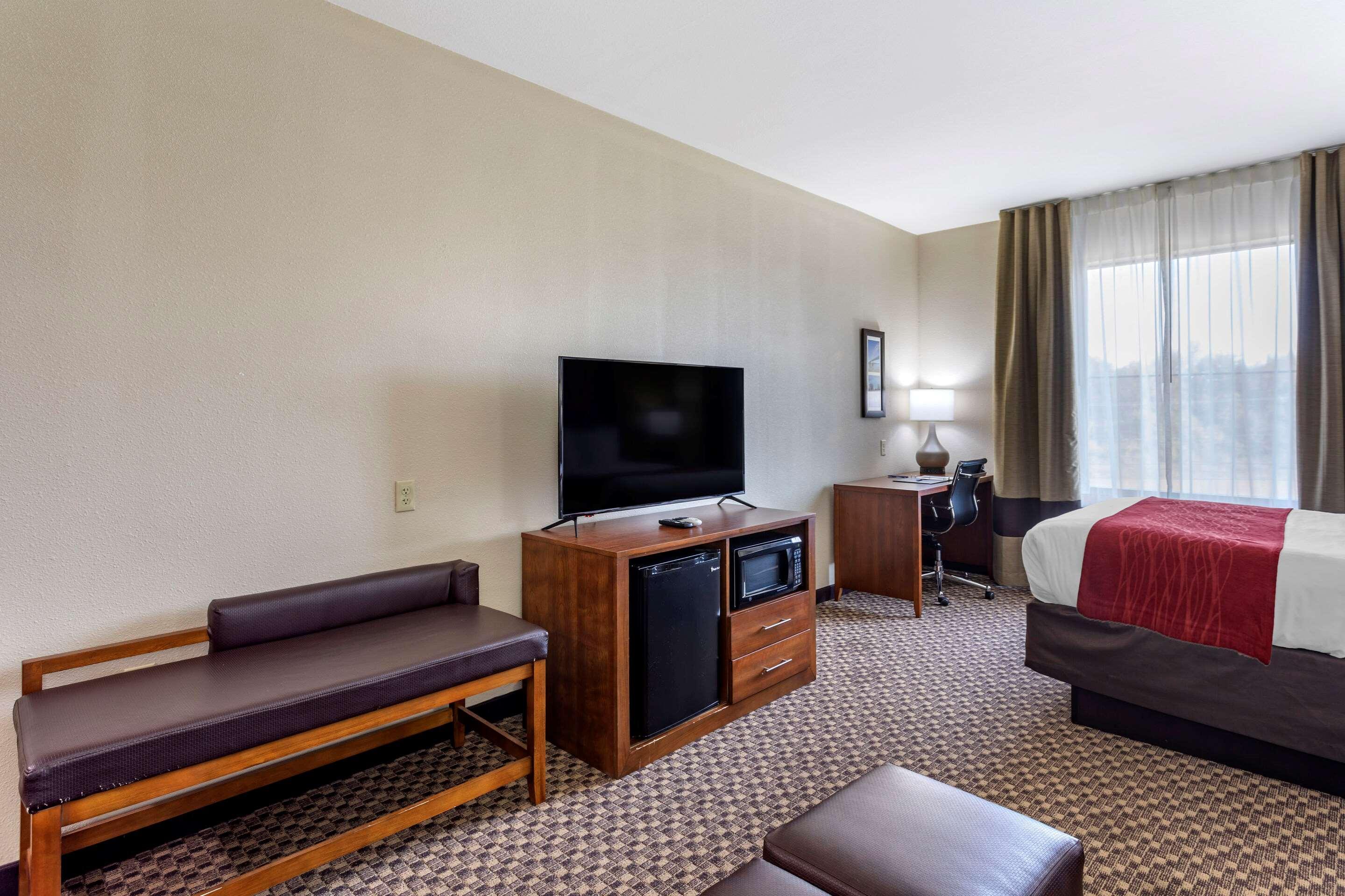 Comfort Inn & Suites Atoka-Millington Экстерьер фото